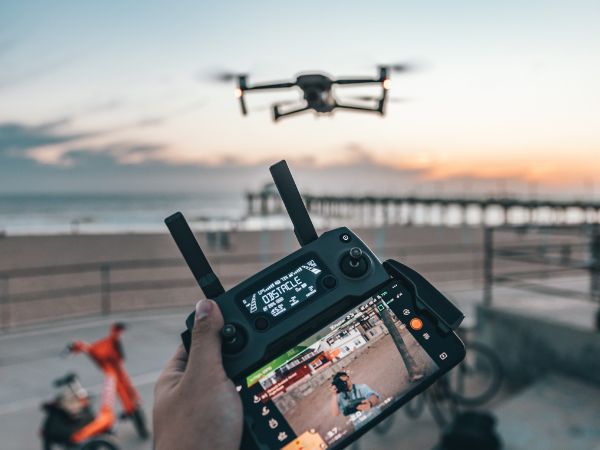 AI 無人機科技營 飛行操控與空拍